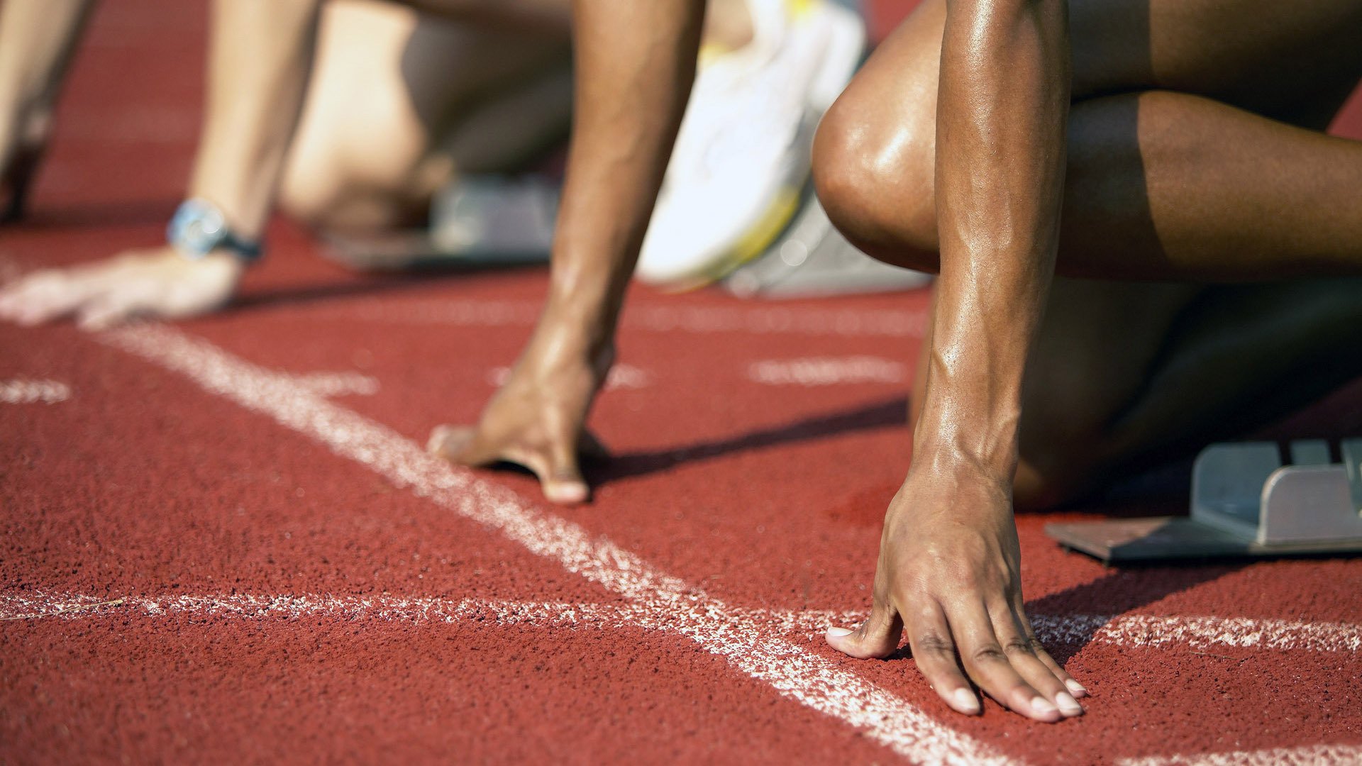 德甲球队通过AI空间测算模型重构高位逼抢距离