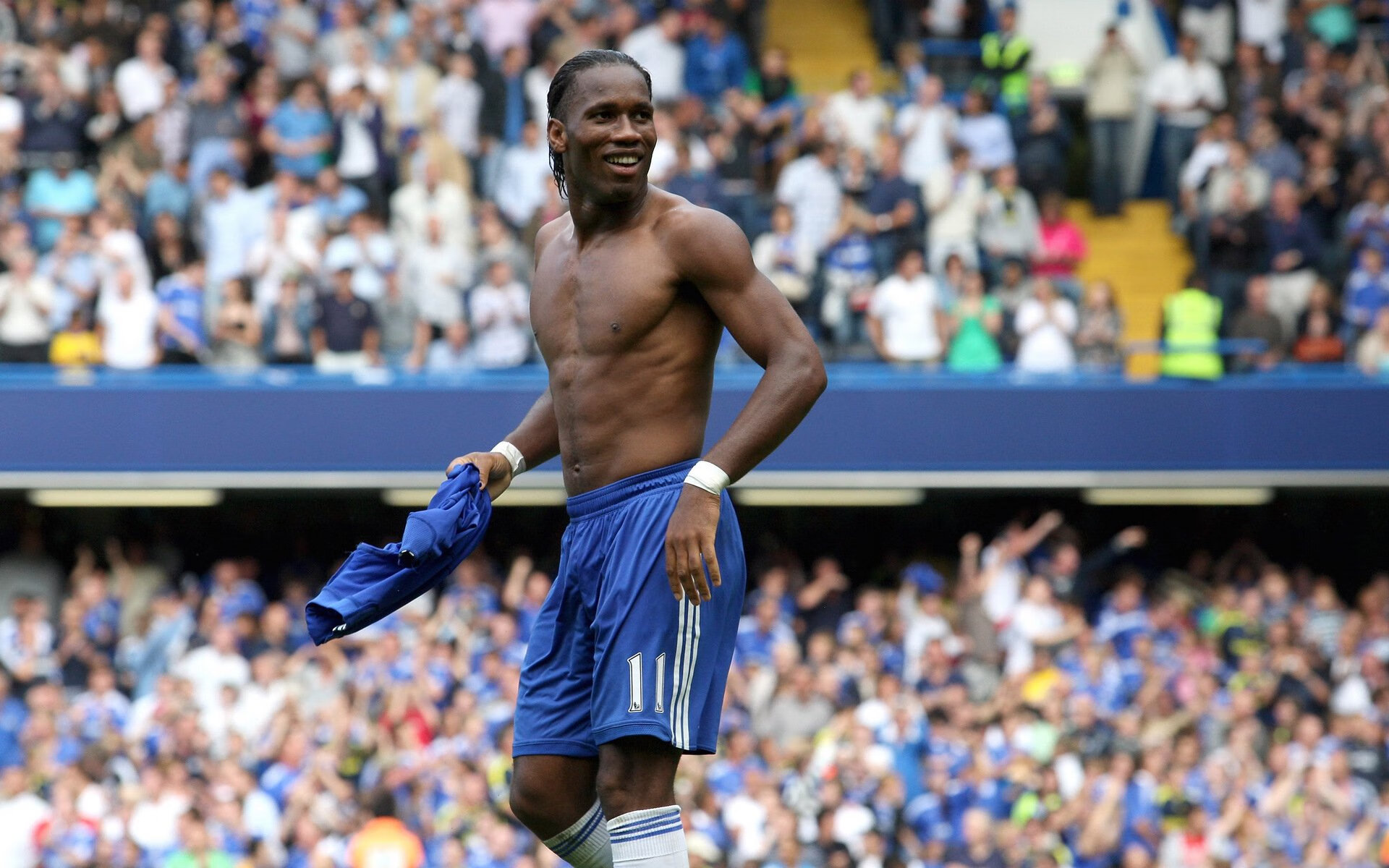 “世界游泳锦标赛：新加坡赛场上，游泳与水上芭蕾并肩竞技”