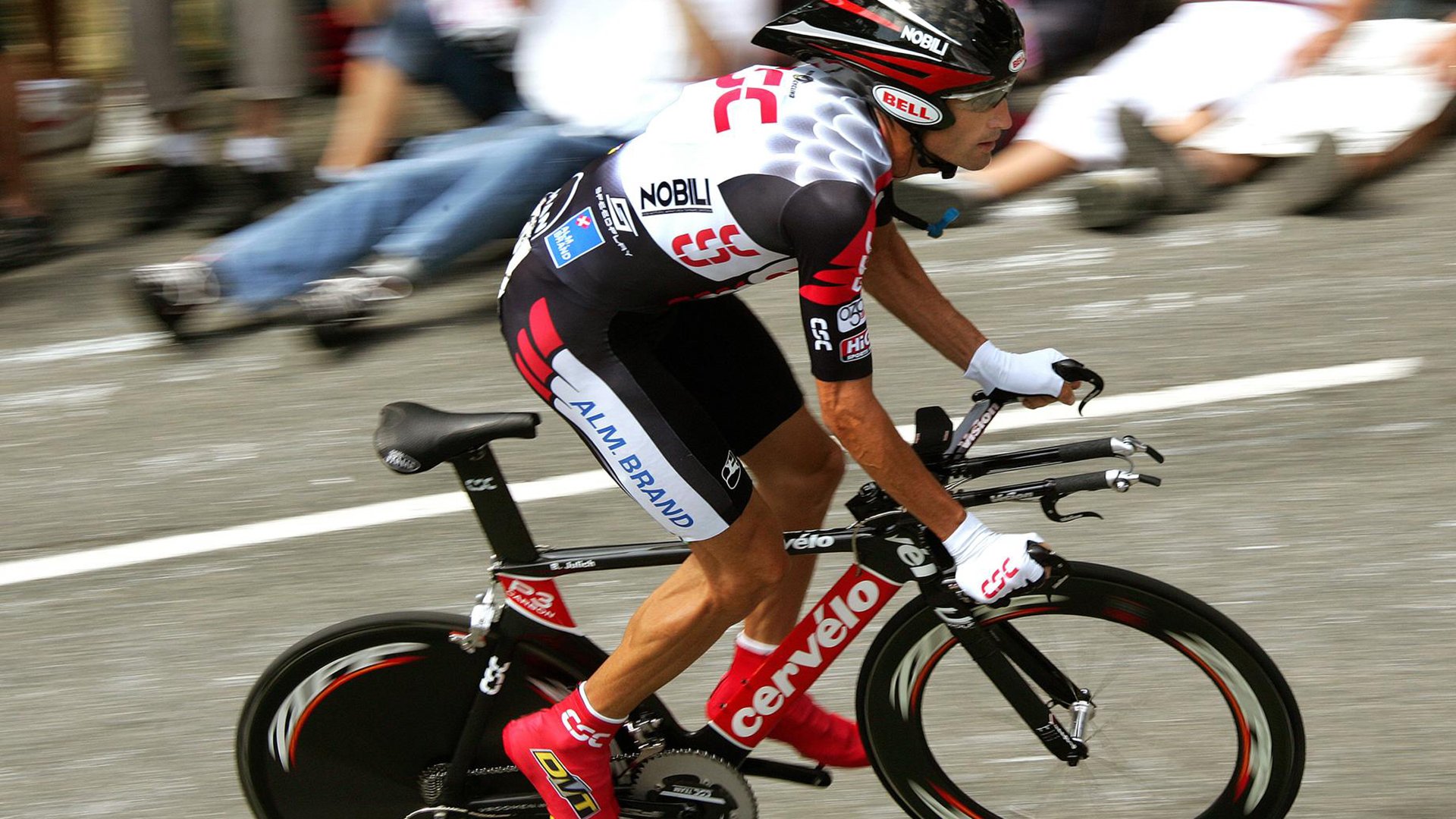 皮特·斯图斯：作为防线核心，牢牢把控比赛节奏，皮斯特耶